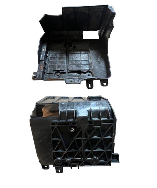 AKÜ ALT TABLASI MEGANE II 02