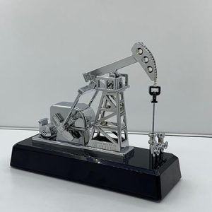 MASA ÜSTÜ PLAKET PETROL POMPASI HAREKETLİ SİYAH ABS 26x22x9cm 2 ADET KALEM PİLLE ÇALIŞIR MAKET