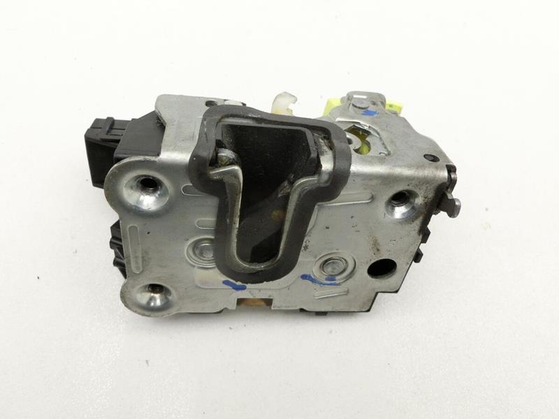 KAPI KİLİDİ ÖN SAĞ DUSTER YM 805021840R