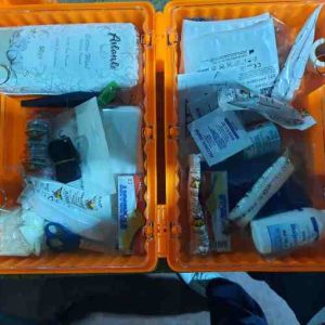 PLS. İŞYERİ İLKYARDIM SETİ LUX DUVARA MONTE EDİLEBİLİR HIRDAVAT