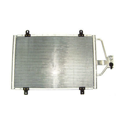 RADYATÖR KLİMA MEGANE I 7700418301