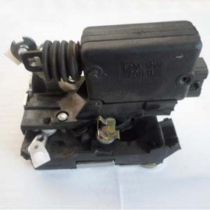 ÖN KAPI KİLİDİ MOTORLU SOL MASTER 7701046145-7700352456