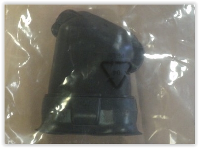 AKÜ SOĞUTMA ÇIKIŞ HORTUMU MGN III-FLUENCE 244940005R