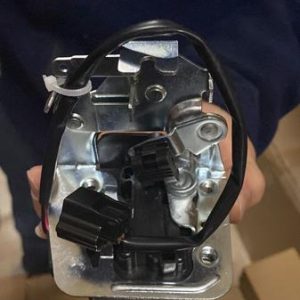 SÜRGÜLÜ KAPI KİLİDİ İÇ SAĞ R.MASTER 3 825020011R