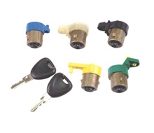 KAPI KİLİTİ 5 SET KANGOO 98-07 7701472589