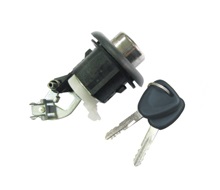 BAGAJ KİLİDİ R.SANDERO 2007- 6001550798